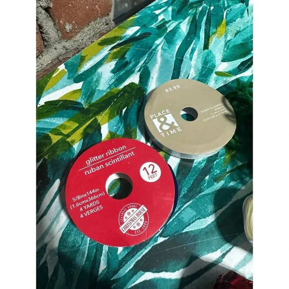 Lot of Arts & Crafts ribbon & string - Picture 6 of 8